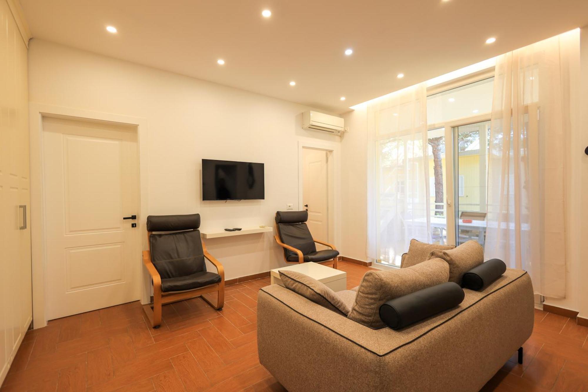 Villa Grandstay Perla